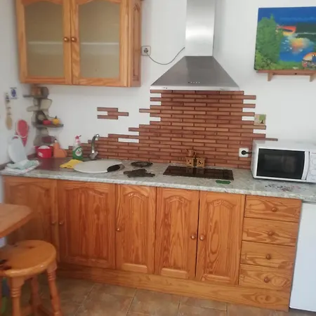 Semesterbostad Casa Grenado Alojera